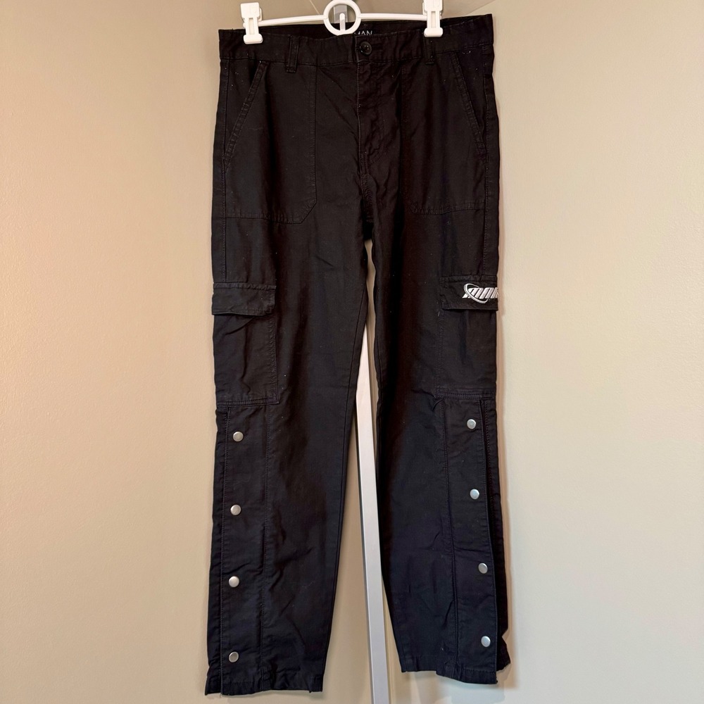 BoohooMAN Mens Size 30 Black
Straight Ripstop Popper Hem Branded Cargo Pants‎